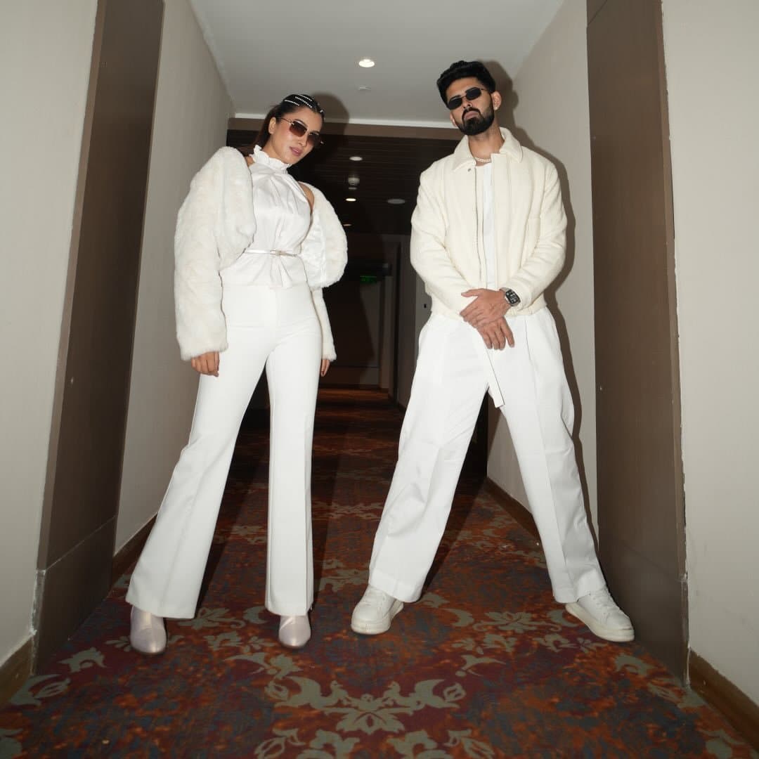Classico & Naina
